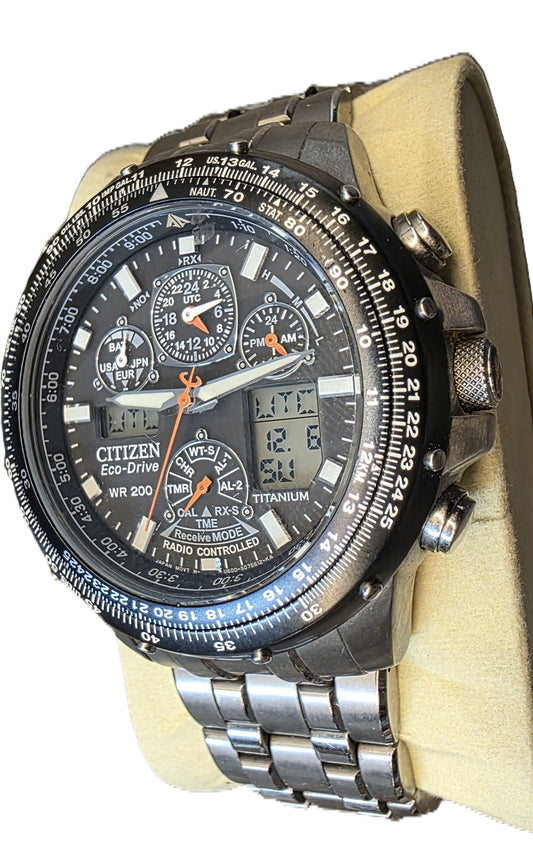 Citizen Skyhawk Titantium Radio controlled 200m (SOLD)